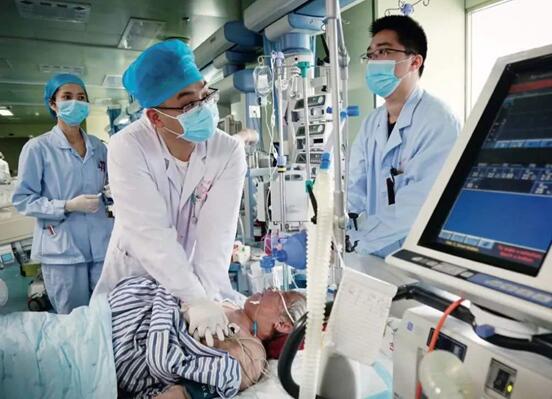 論ICU病房，對講機通信撐起救援“生命線”