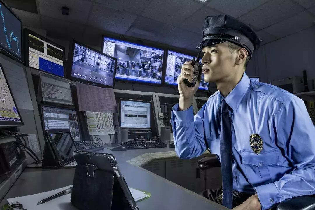 重要要求：軍隊(duì)禁止用微信取代對(duì)講機(jī)執(zhí)行任務(wù)！